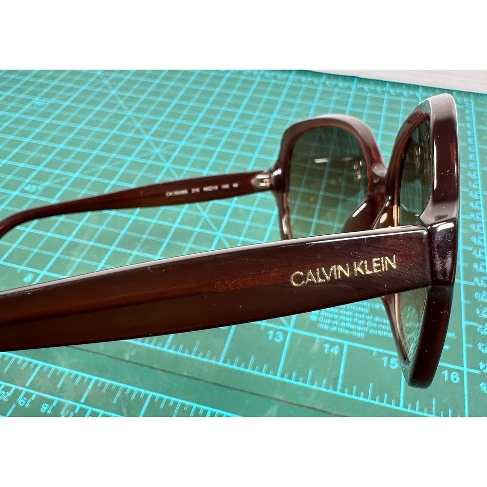 Calvin Klein Sunglasses CK19538S 210 Crystal Brown Brown Gradient Oversized